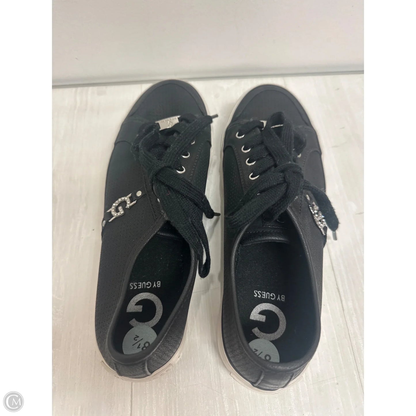Shoes Athletic By Guess In Black, Size: 8.5