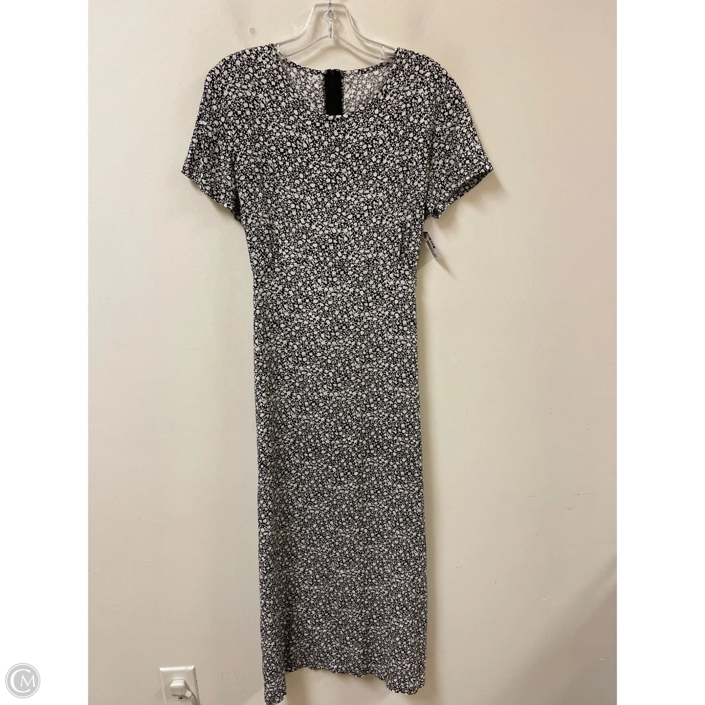 Dress Casual Maxi By Clothes Mentor In Black & White, Size: M
