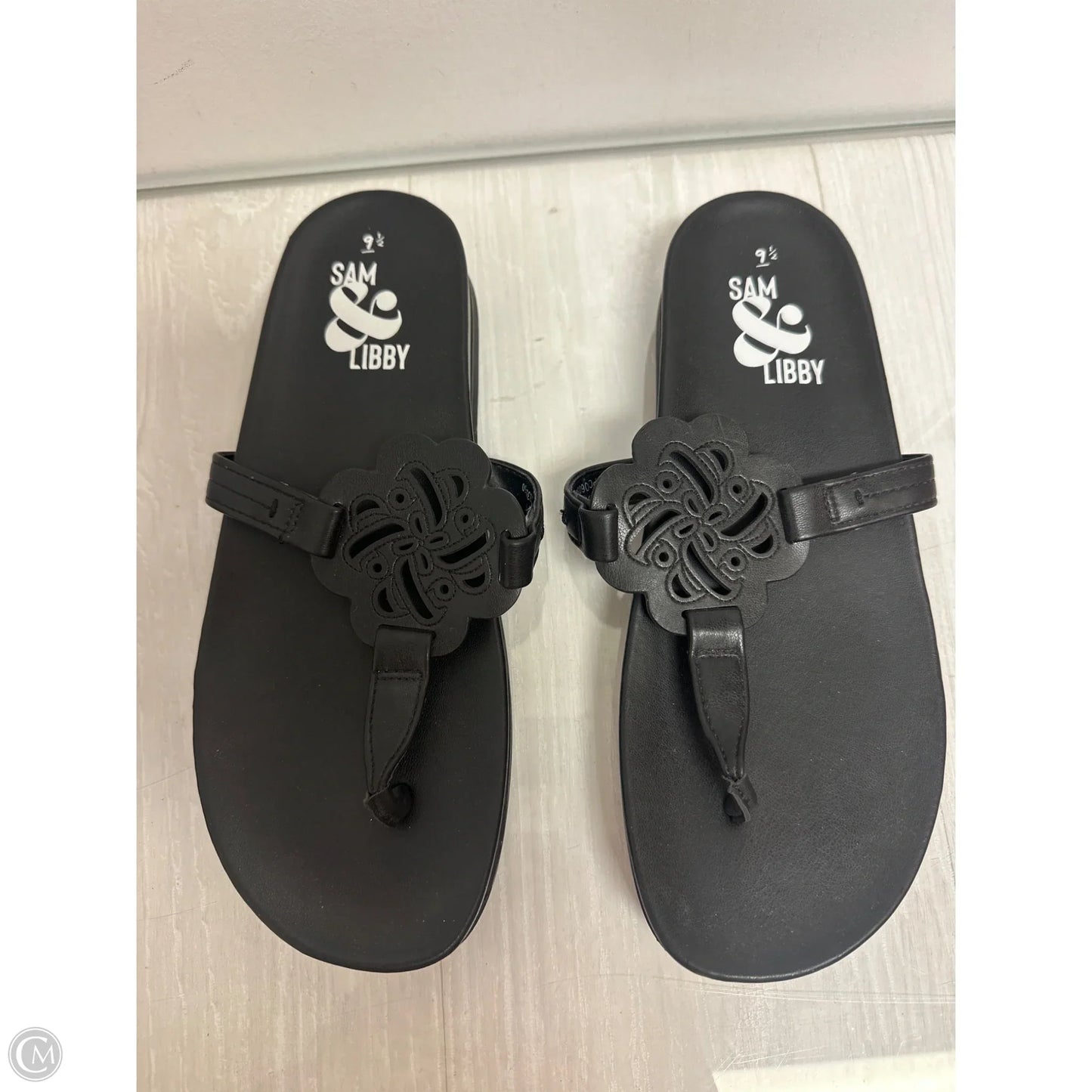 Sandals Flats By Clothes Mentor In Black, Size: 9.5