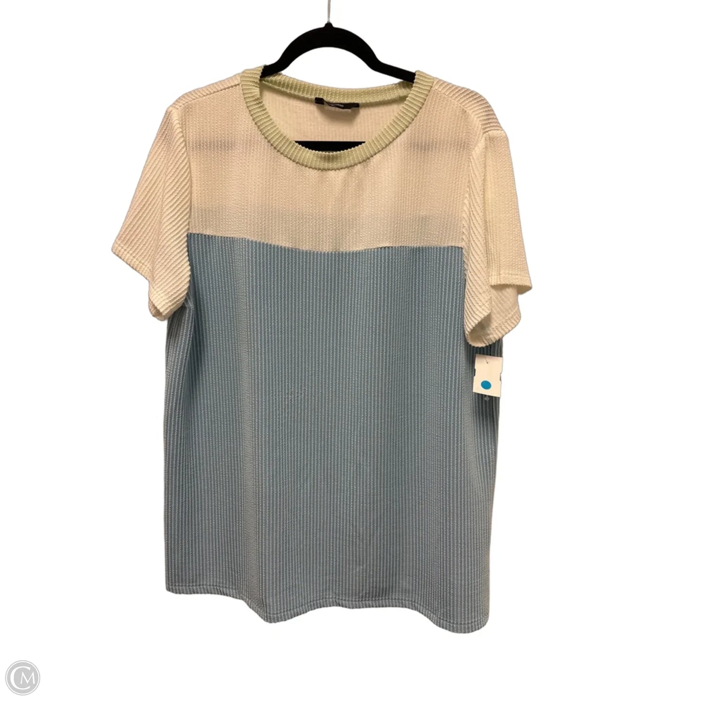 Top Short Sleeve By Dokotoo In White, Size: Xl