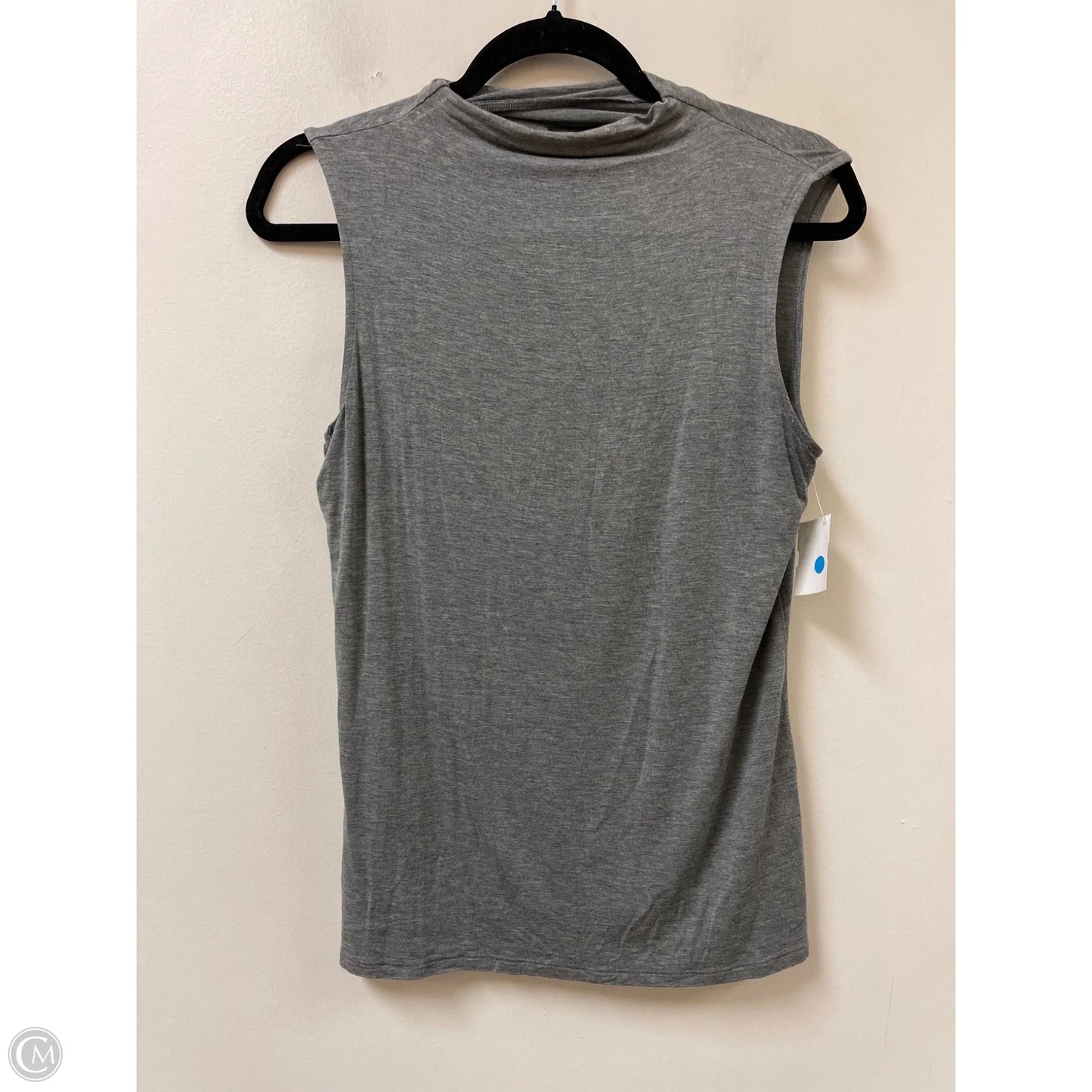 Top Sleeveless By Halogen In Grey, Size: M