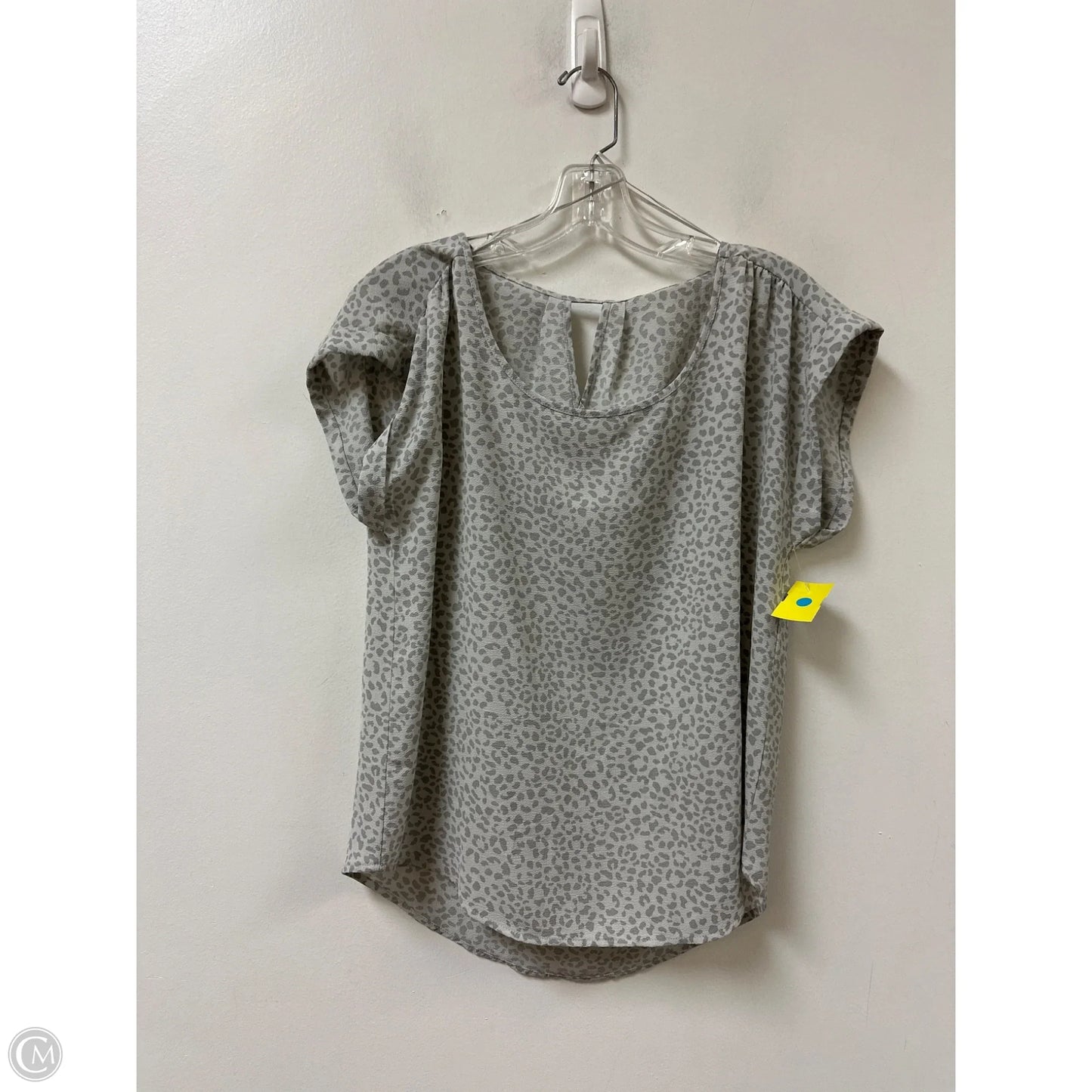 Top Short Sleeve By Hippie Rose In Animal Print, Size: M
