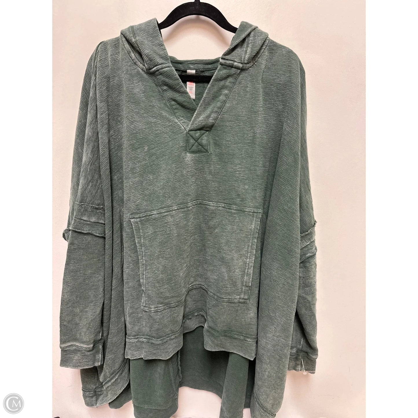 Sweatshirt Hoodie By Mono B In Green, Size: M