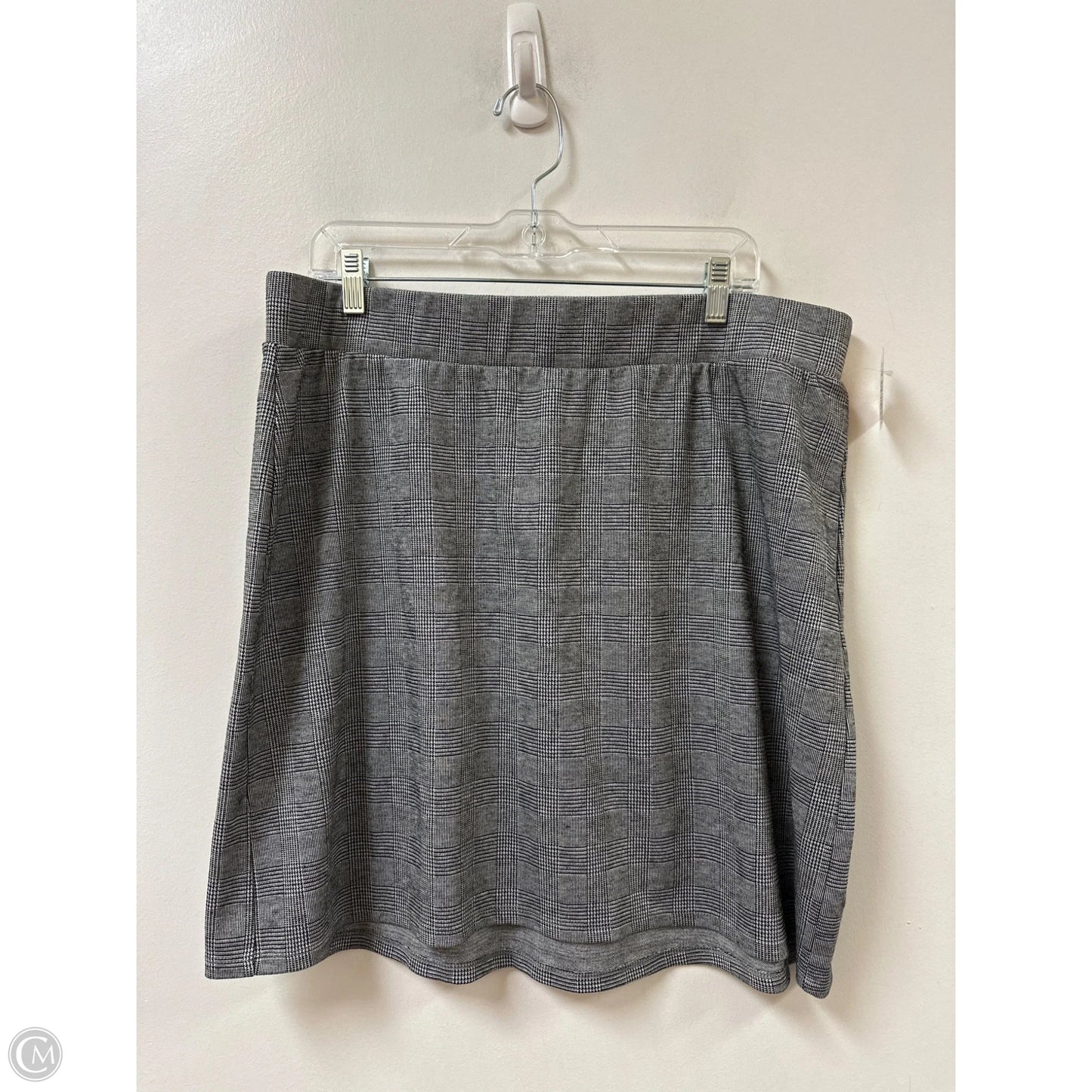 Skirt Mini & Short By Torrid In Grey, Size: 20