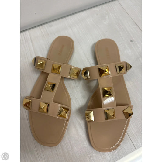 Sandals Flats By Forever 21 In Cream, Size: 7