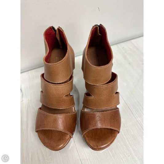 Sandals Heels Wedge By Bed Stu In Tan, Size: 9