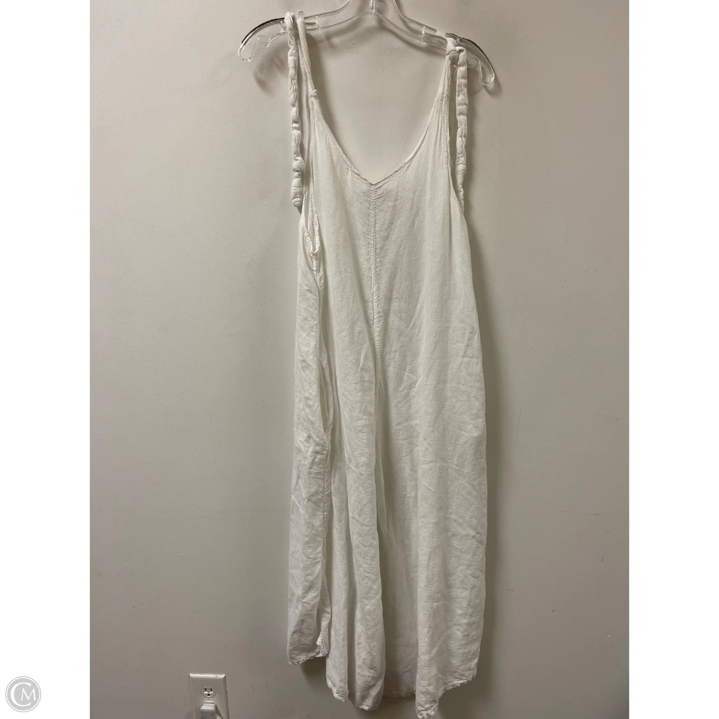 Jumpsuit By Clothes Mentor In White, Size: L