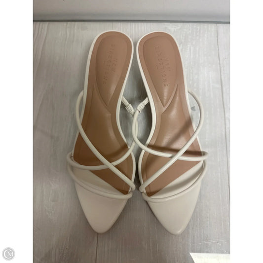 Sandals Heels Kitten By New Directions In White, Size: 7