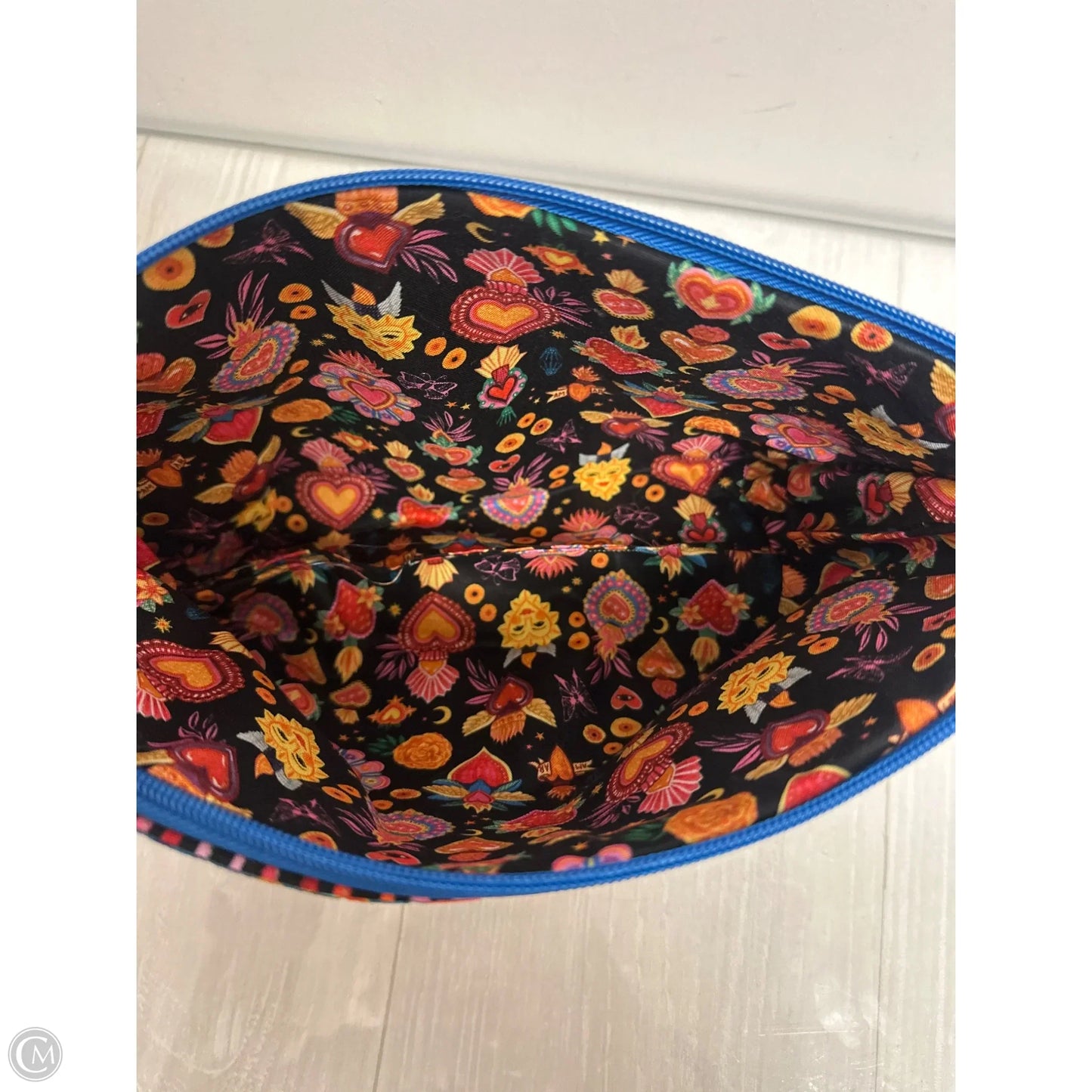 Makeup Bag By Clothes Mentor, Size: Medium