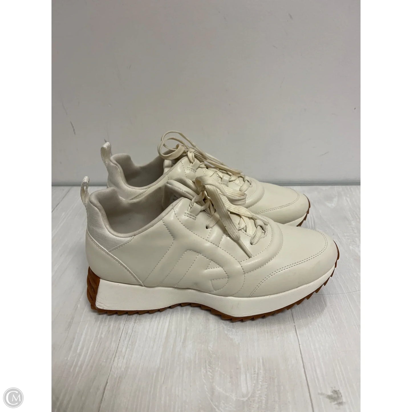 Shoes Sneakers By Dkny In Cream, Size: 9