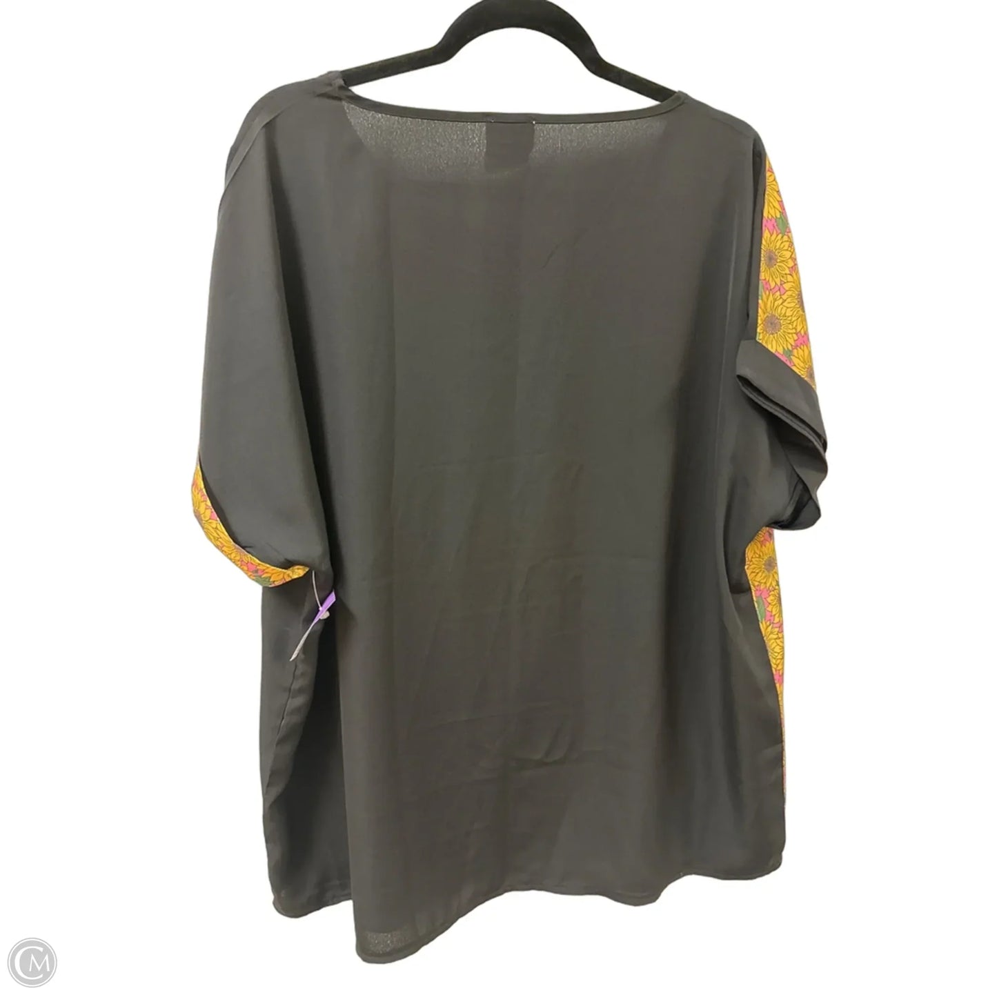 Top Short Sleeve By Clothes Mentor In Black & Yellow, Size: 1x