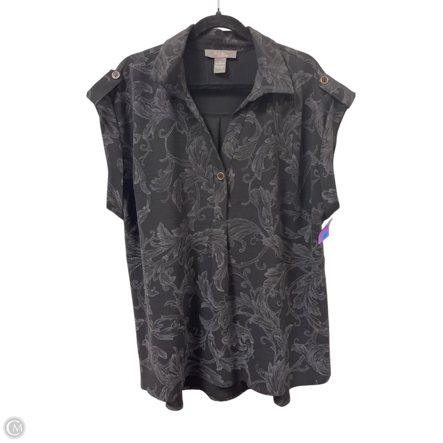 Top Short Sleeve By Clothes Mentor In Black & Grey, Size: 1x