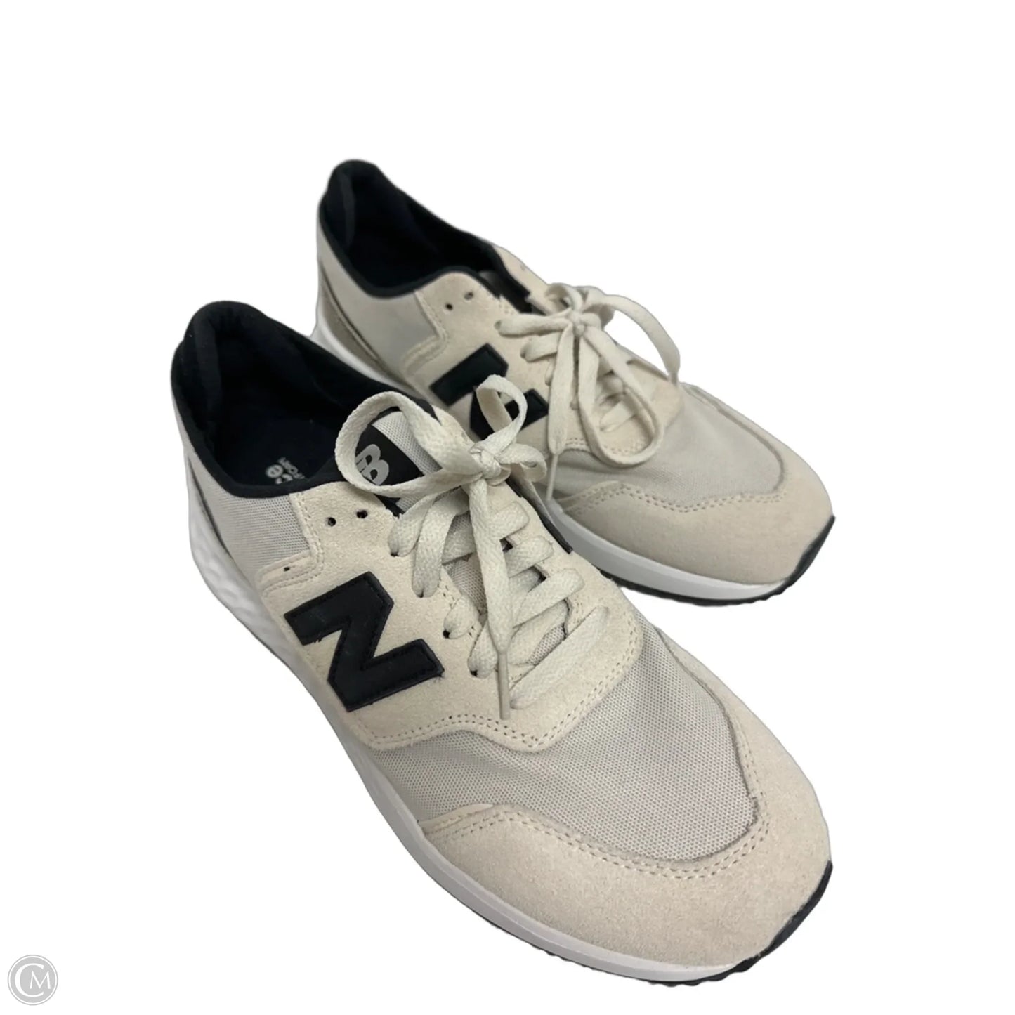 Shoes Sneakers By New Balance In Black & Cream, Size: 10