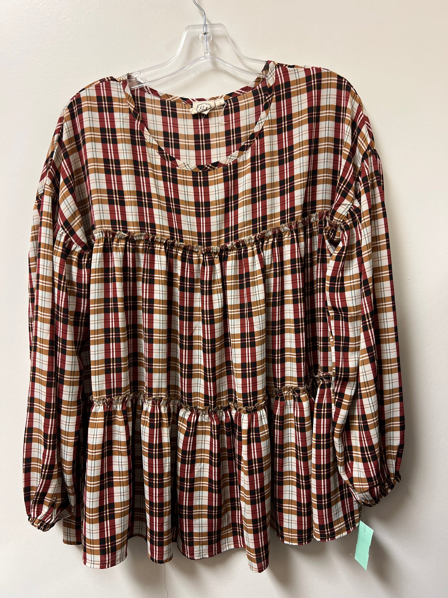 Top Long Sleeve By Clothes Mentor In Plaid Pattern, Size: S