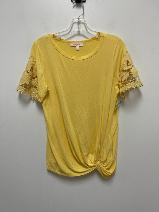 Top Short Sleeve By Clothes Mentor  Size: S