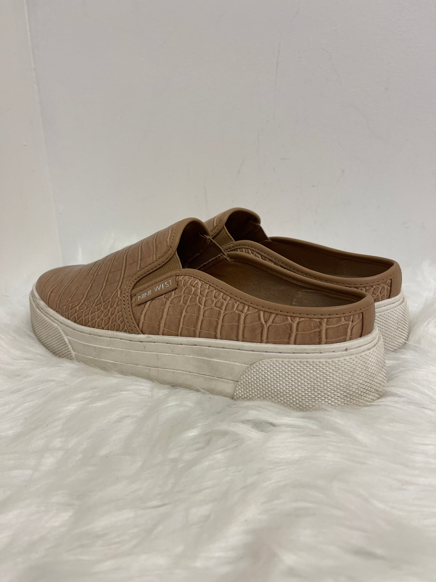 Brown Shoes Flats Nine West, Size 10