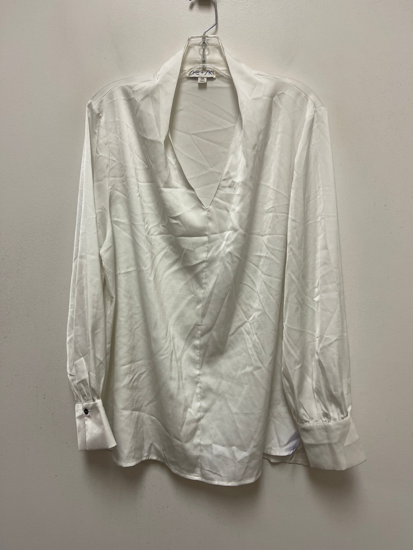 White Top Long Sleeve She + Sky, Size 1x