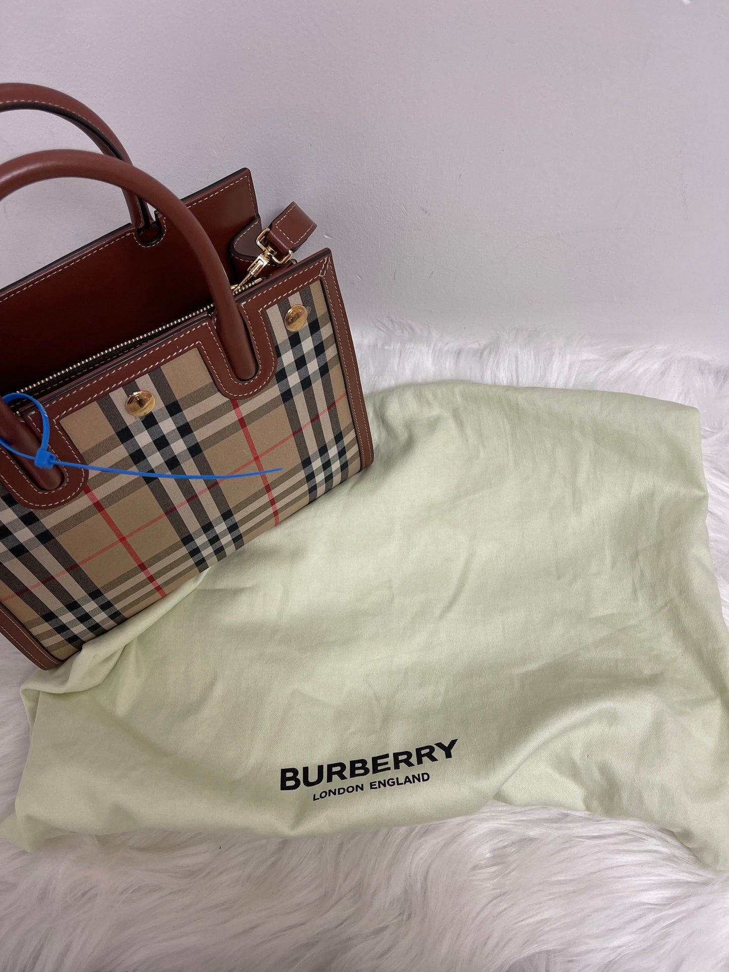 Handbag Luxury Designer Burberry, Size Small