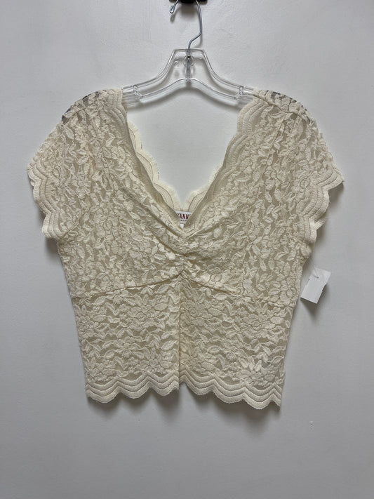Cream Top Short Sleeve Clothes Mentor, Size L
