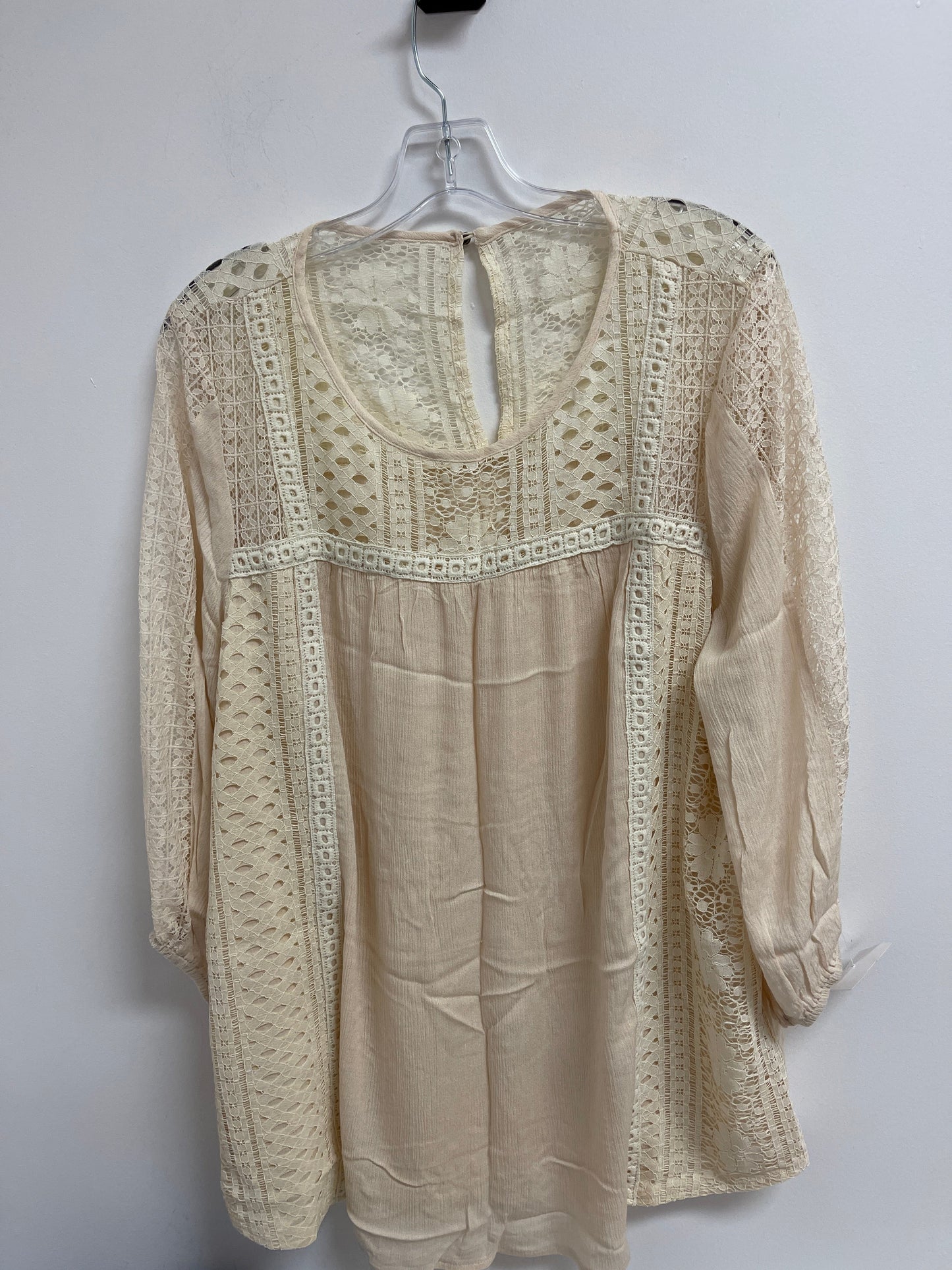 Cream Top Long Sleeve Clothes Mentor, Size L