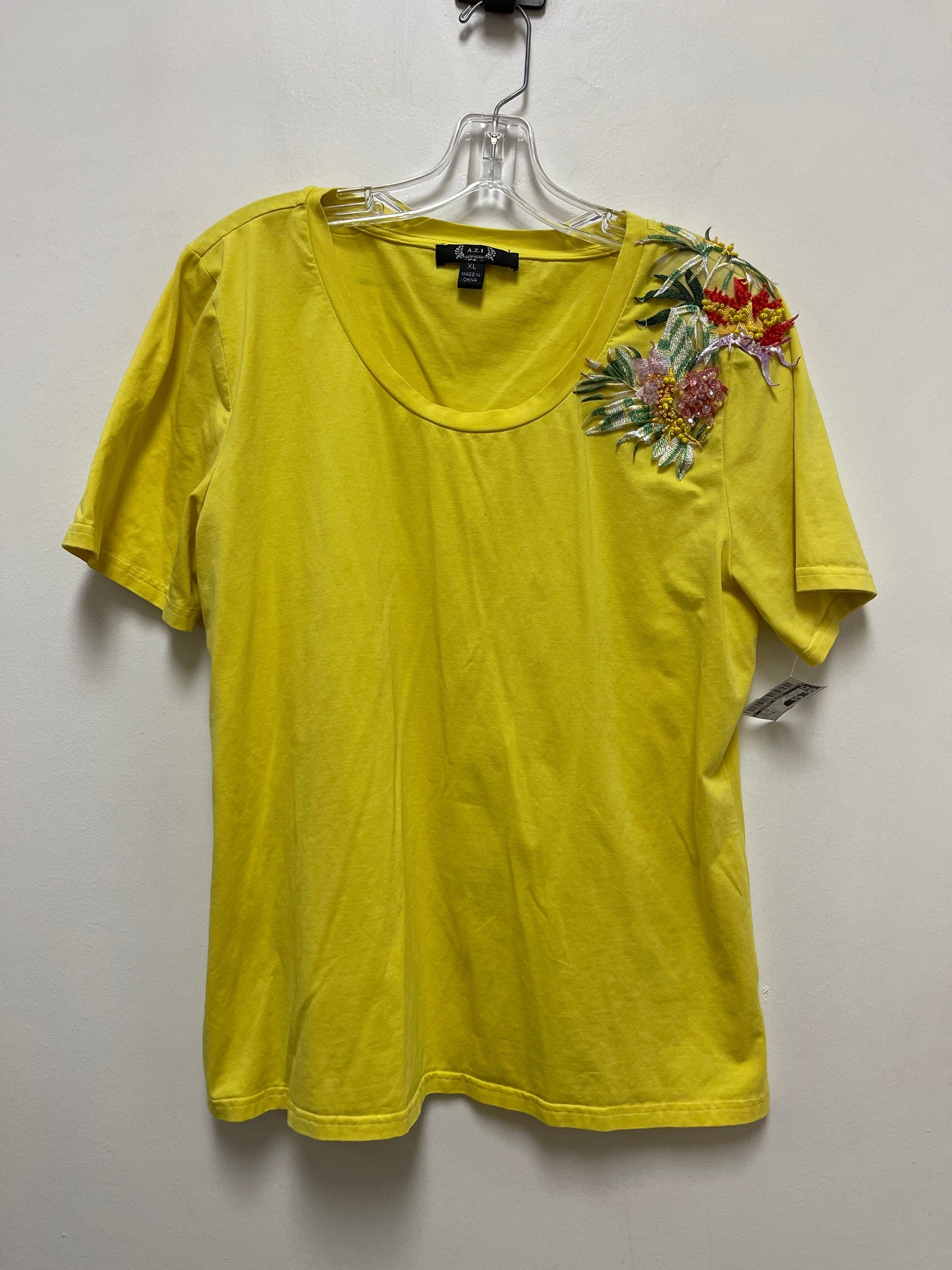 Yellow Top Short Sleeve Clothes Mentor, Size Xl