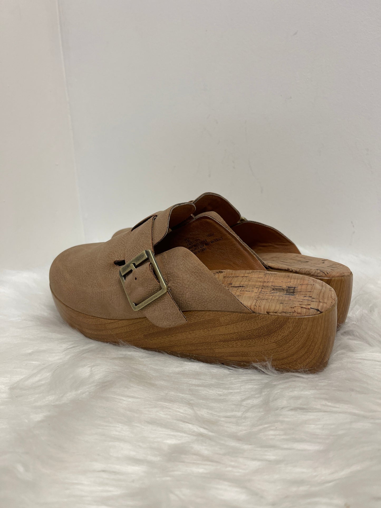 Cream Shoes Heels Block Korks, Size 7