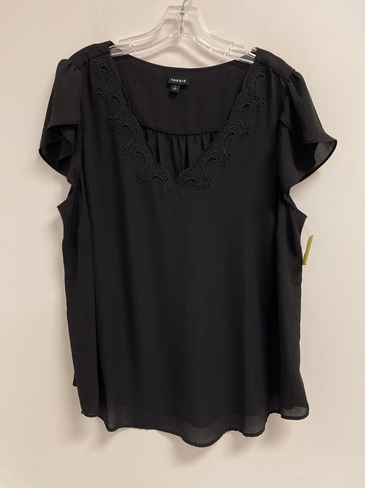 Top Short Sleeve By Torrid In Black, Size: 1x