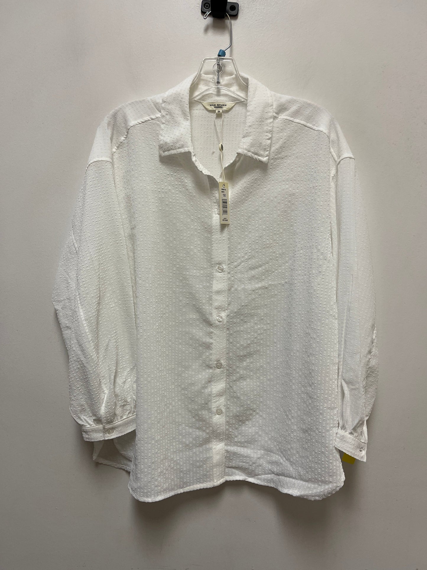 Top Long Sleeve By Max Studio In White, Size: 1x