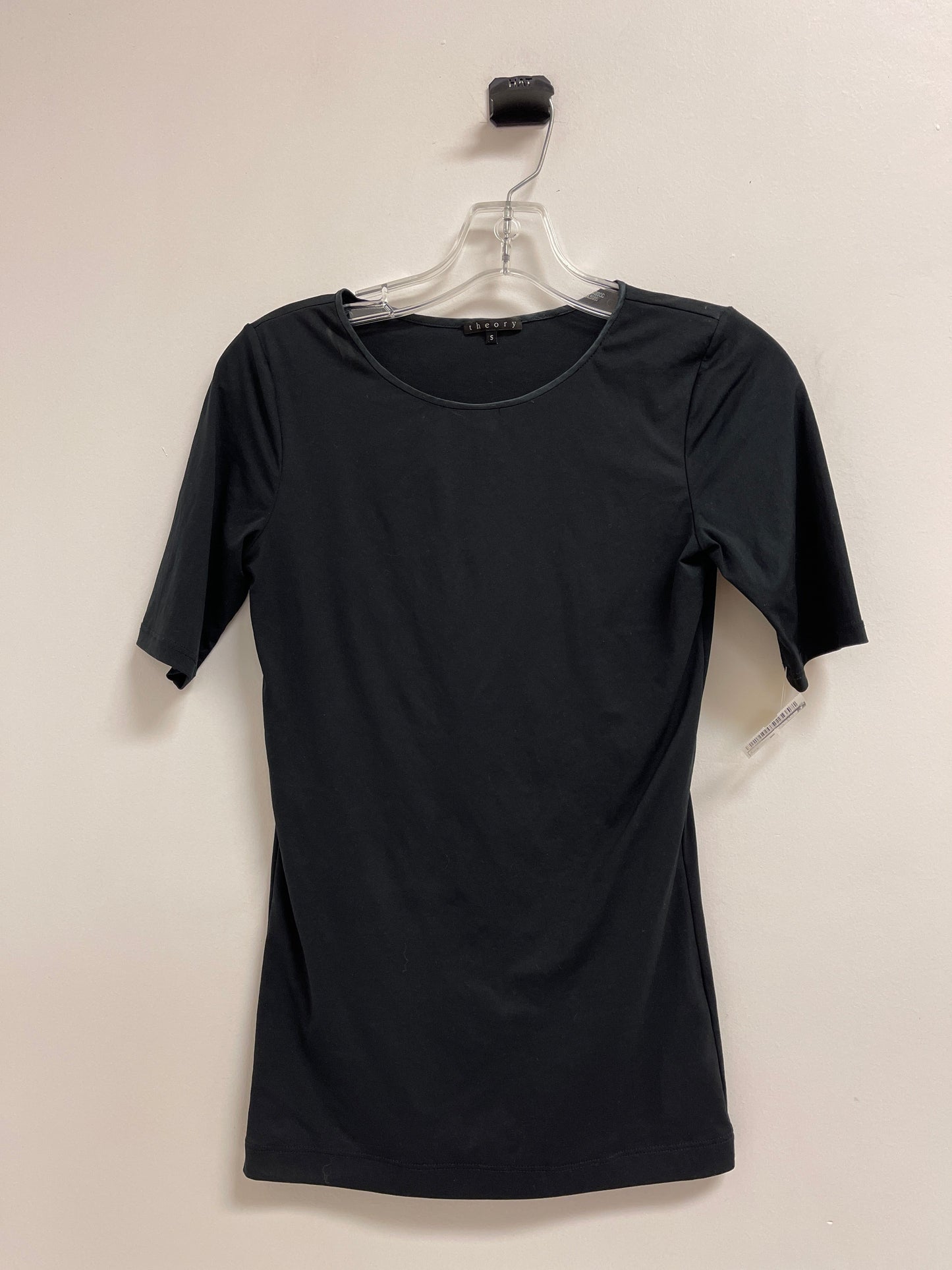 Top Short Sleeve By Theory In Black, Size: S