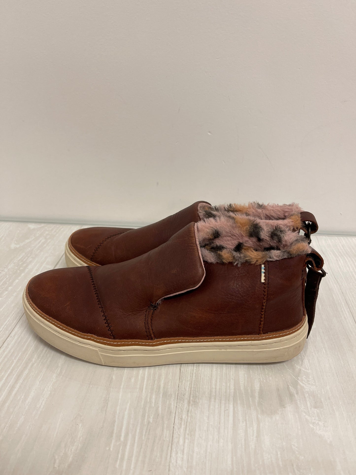 Boots Ankle Flats By Toms In Brown, Size: 8.5