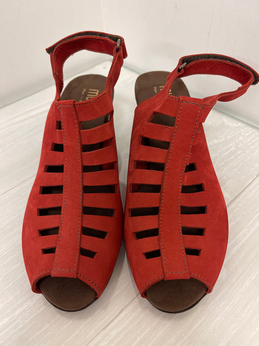 Sandals Heels Block By Munro In Red, Size: 8.5