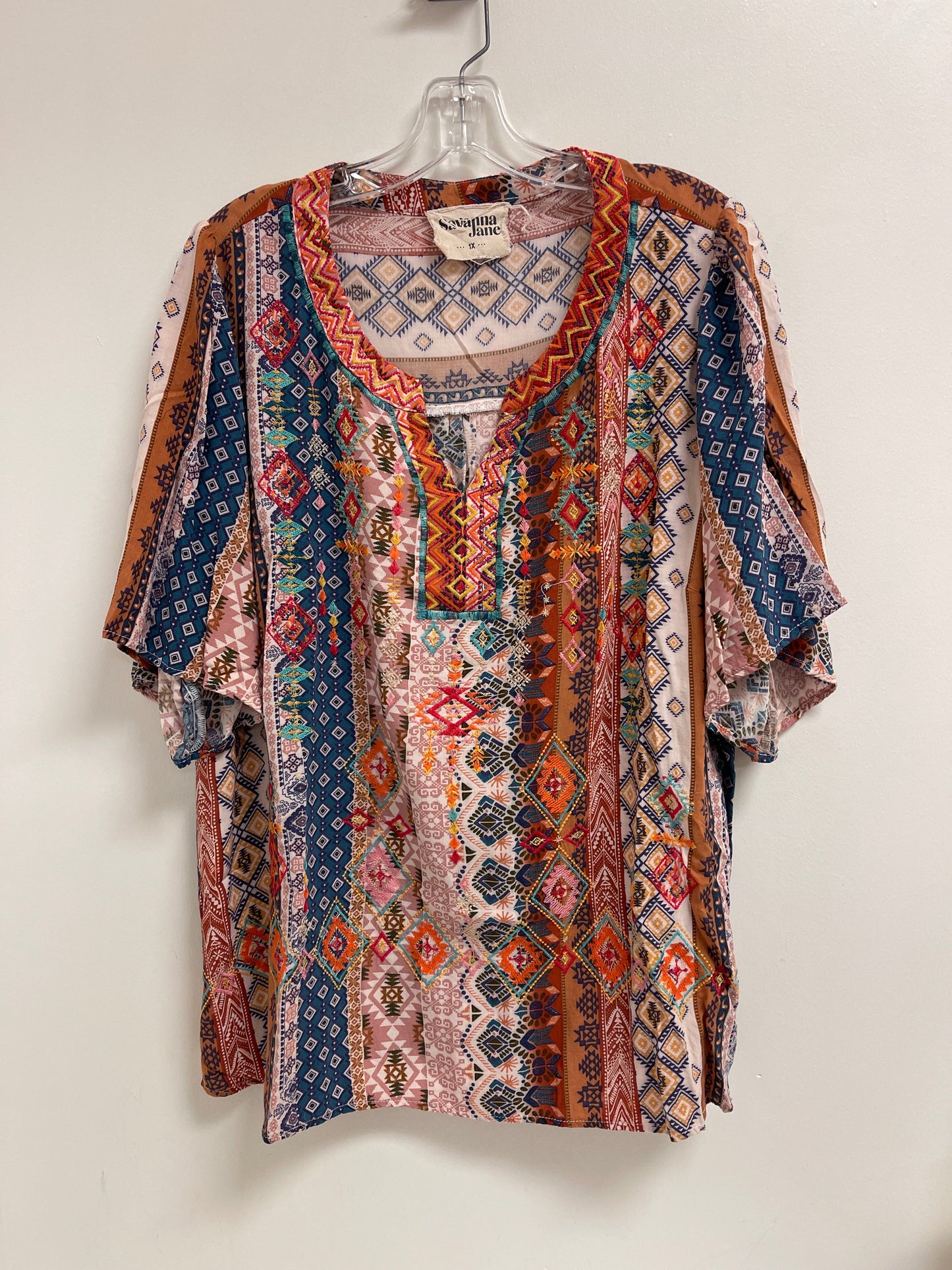 Top Short Sleeve By Savanna Jane In Multi-colored, Size: 1x