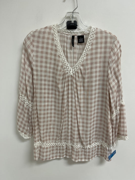 Top Long Sleeve By New Directions In Cream, Size: S