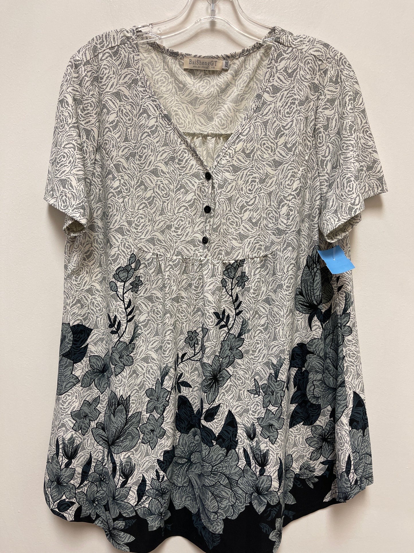 Top Short Sleeve By Clothes Mentor In Grey, Size: 2x