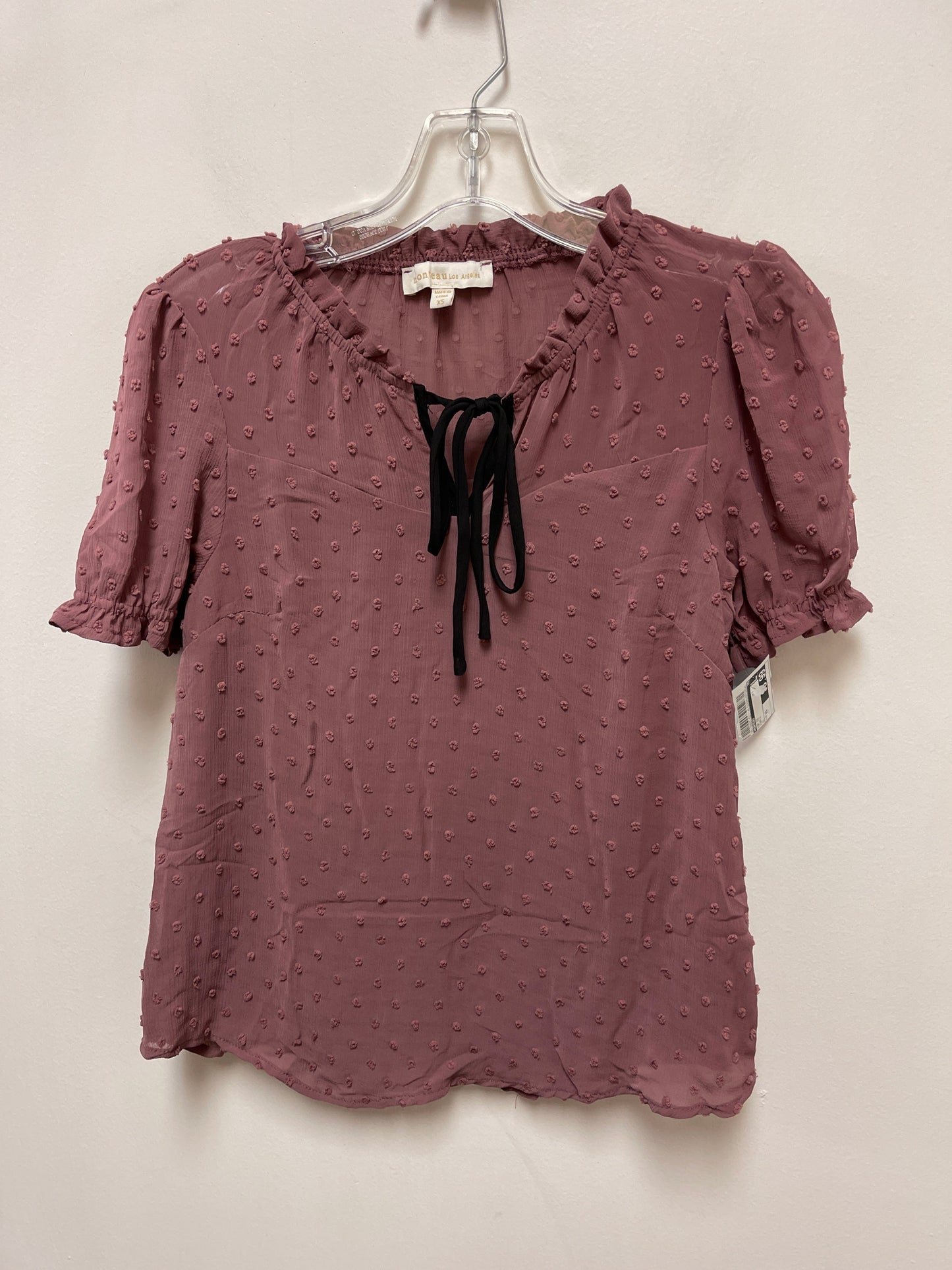 Top Short Sleeve By Monteau In Purple, Size: Xs