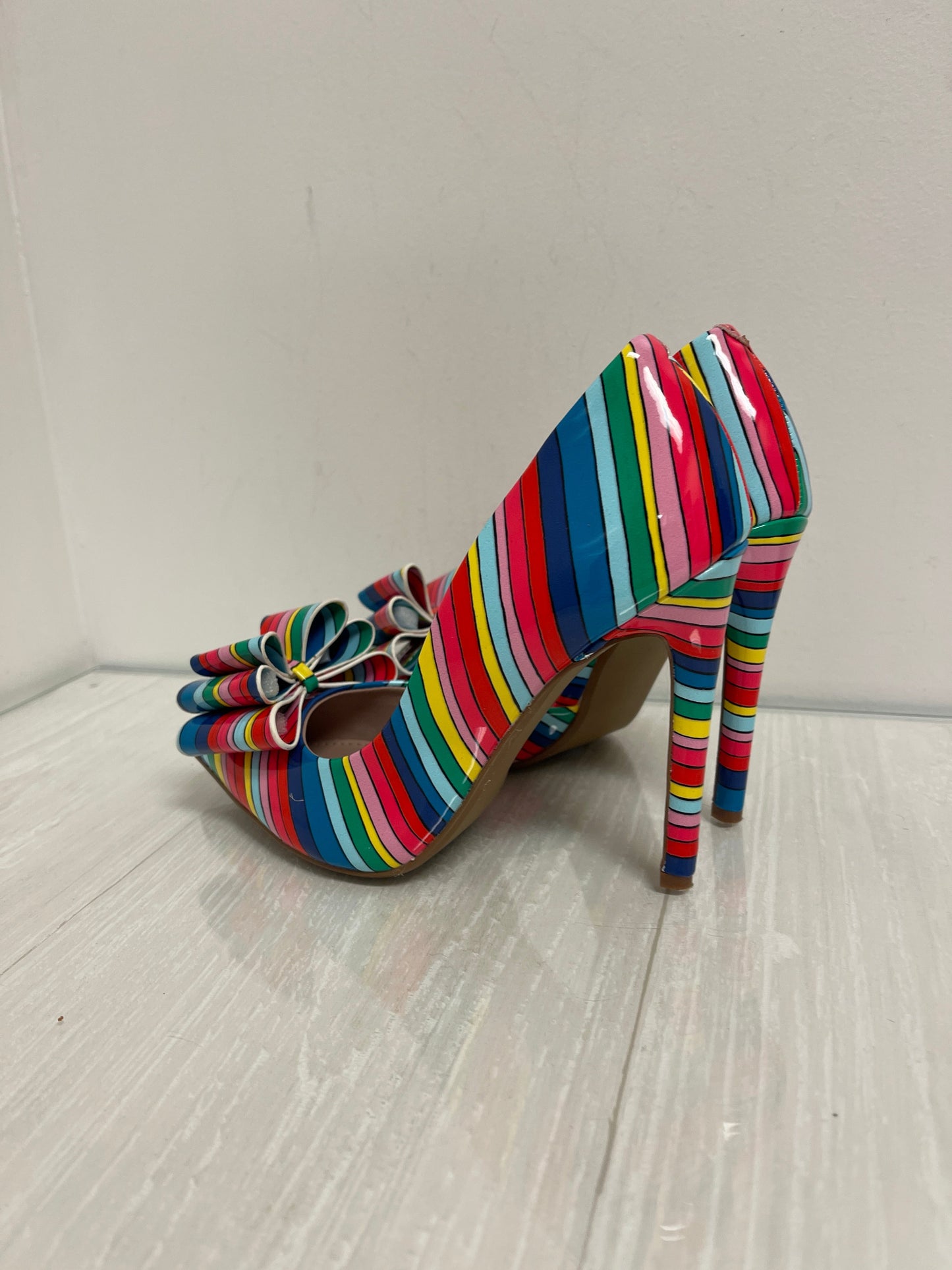 Shoes Heels Stiletto By Betsey Johnson In Rainbow Print, Size: 5.5