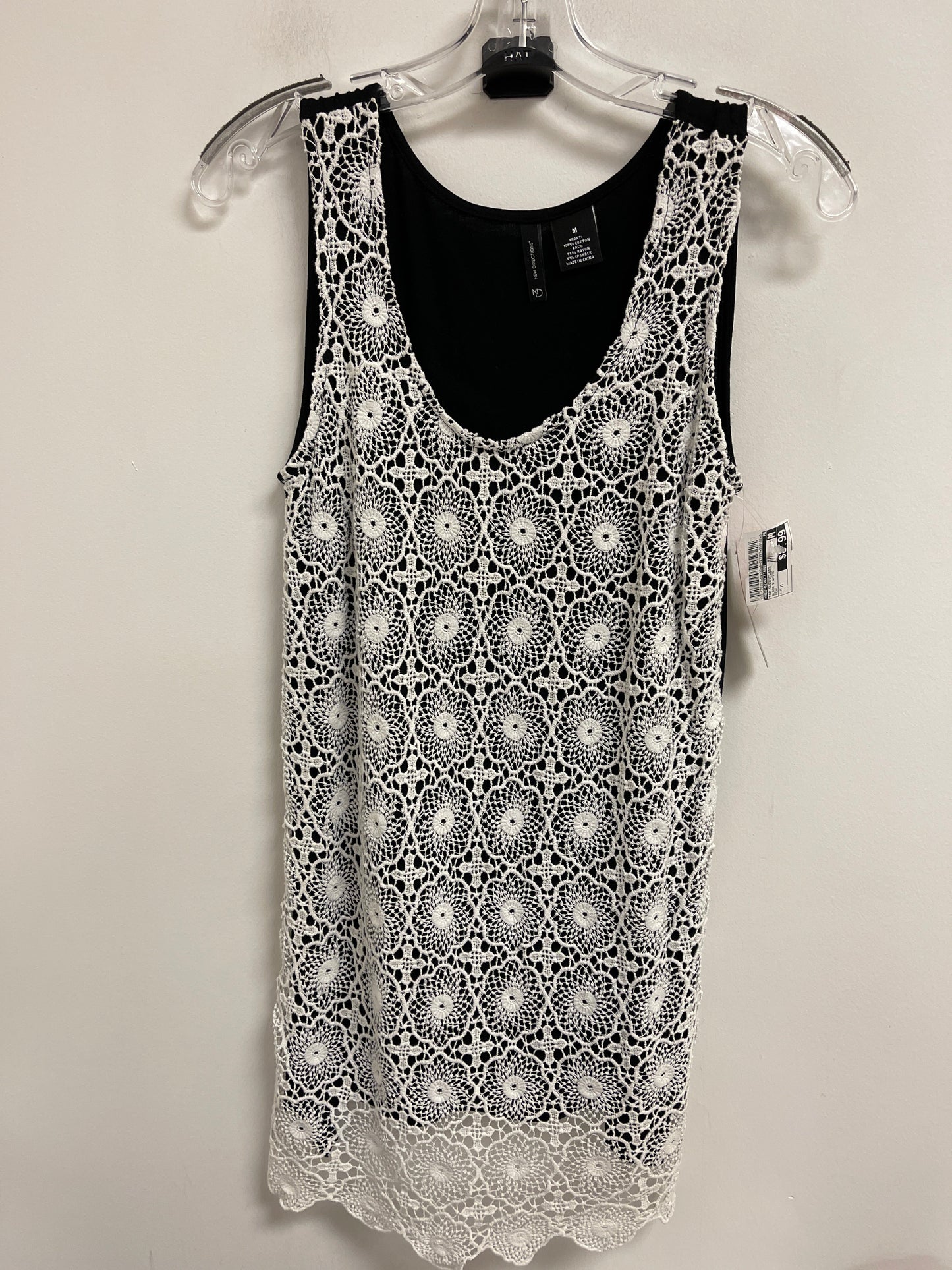 Top Sleeveless By New Directions In Black & White, Size: M