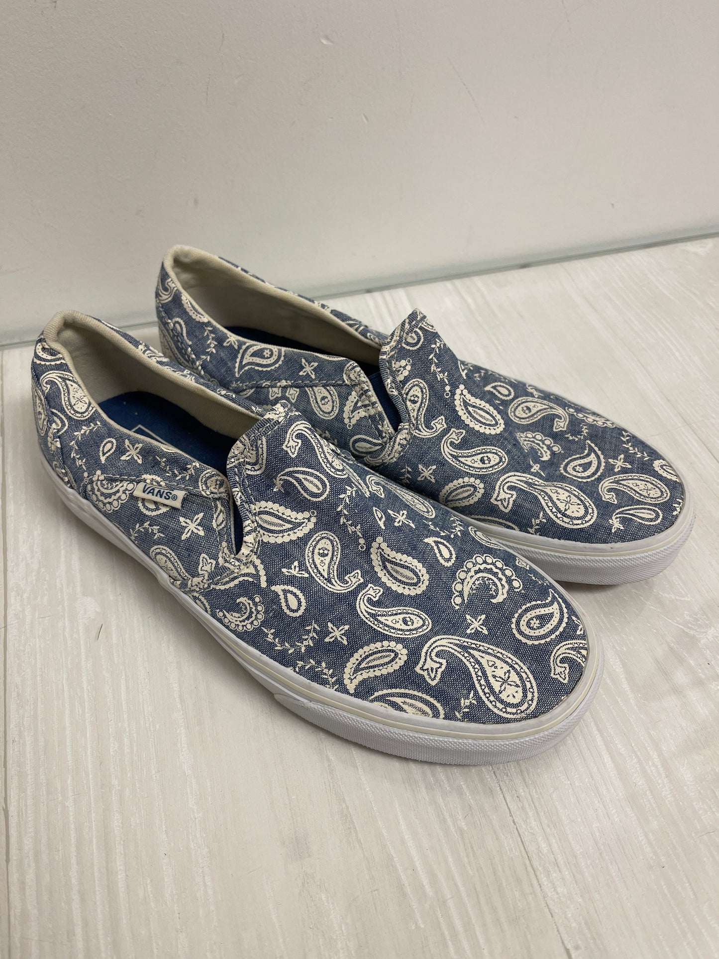 Shoes Flats By Vans In Blue & White, Size: 8.5