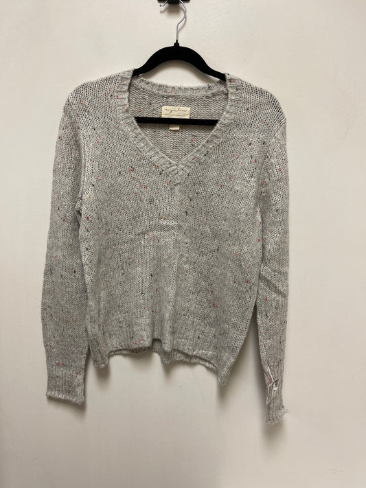 Sweater By Clothes Mentor In Grey, Size: S