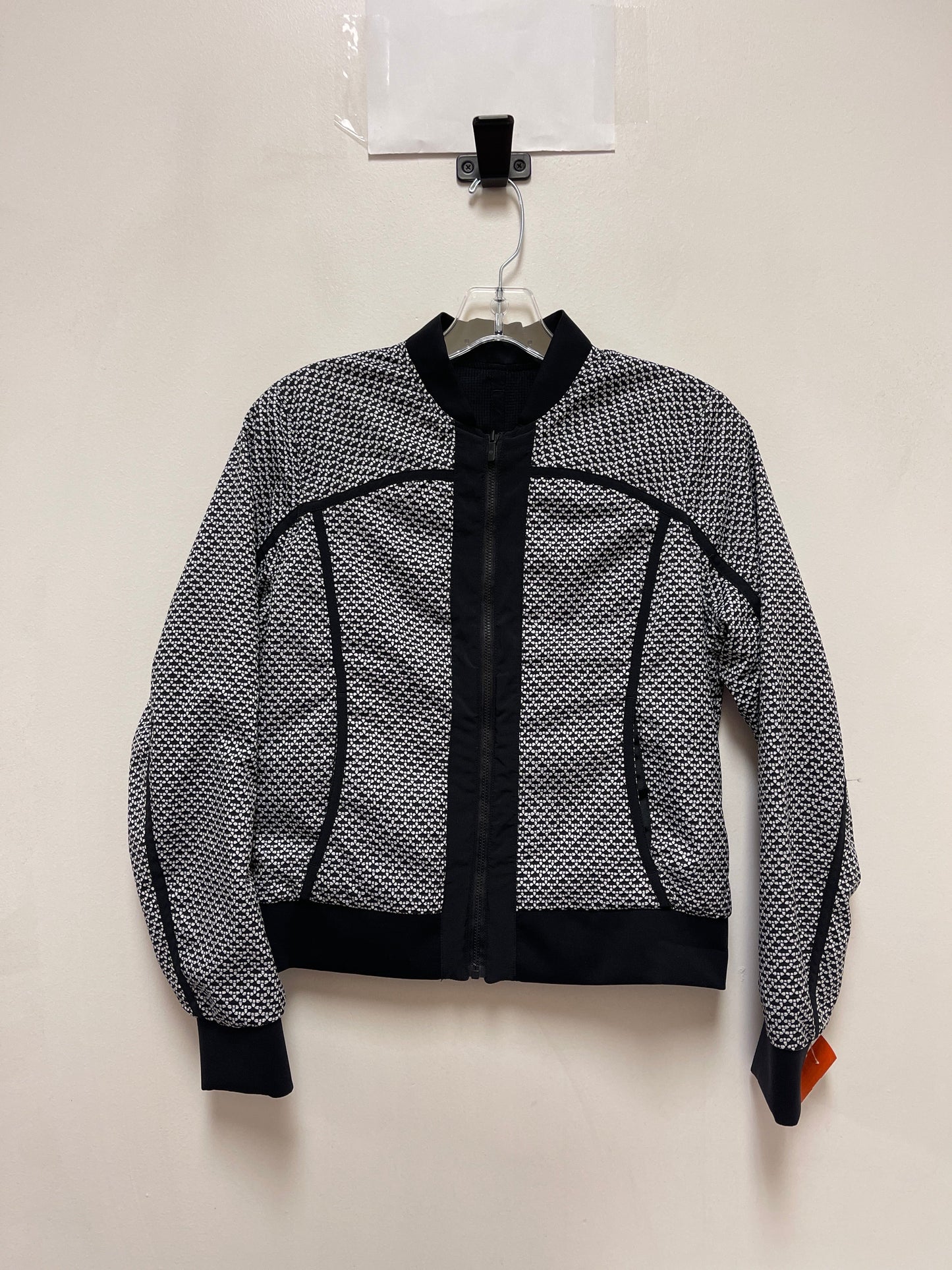 Athletic Jacket By Lululemon In Black & White, Size: 6