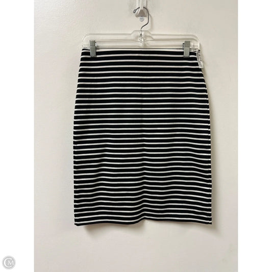 Skirt Midi By Old Navy In Black & White, Size: 2