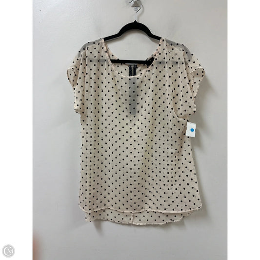 Top Short Sleeve By Bobeau In Polkadot Pattern, Size: L