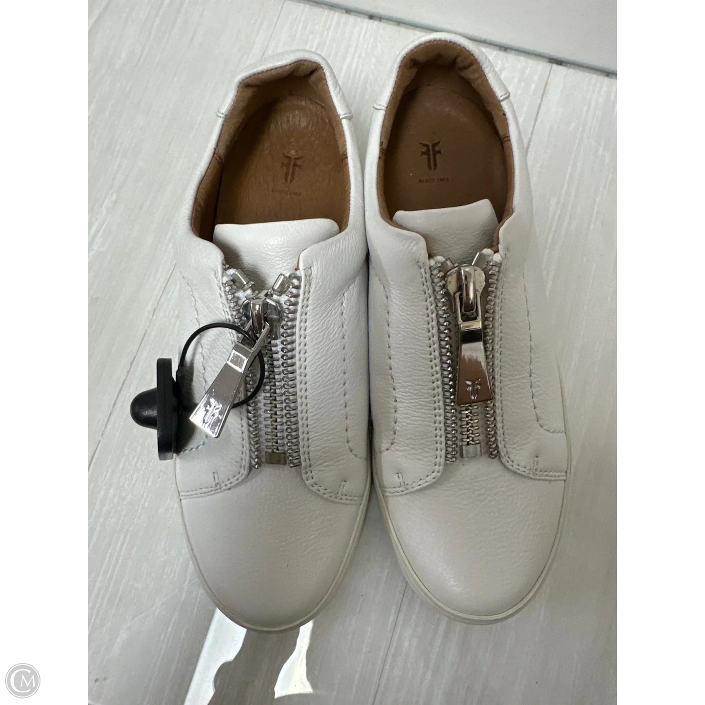 Shoes Designer By Frye In White, Size: 6.5