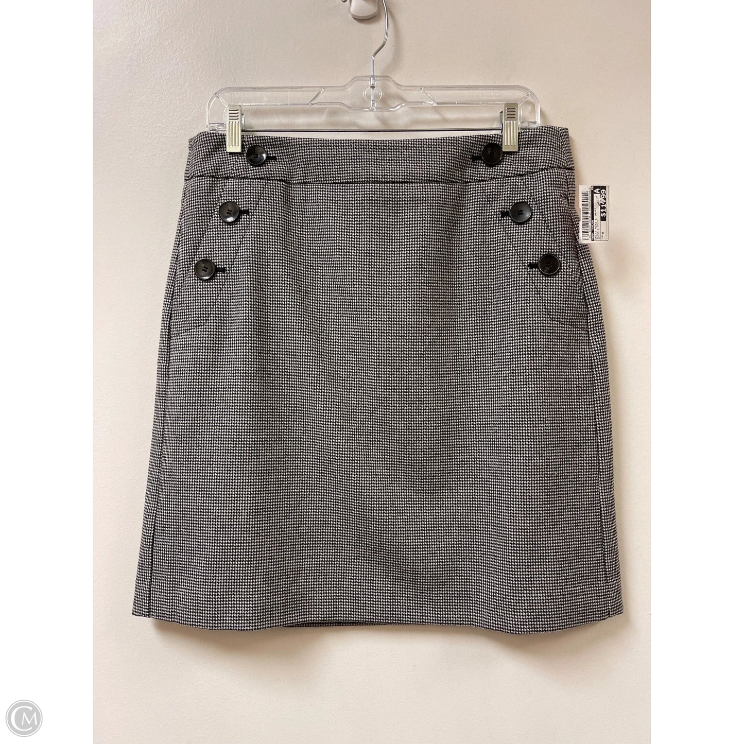 Skirt Mini & Short By Ann Taylor In Black & White, Size: 8