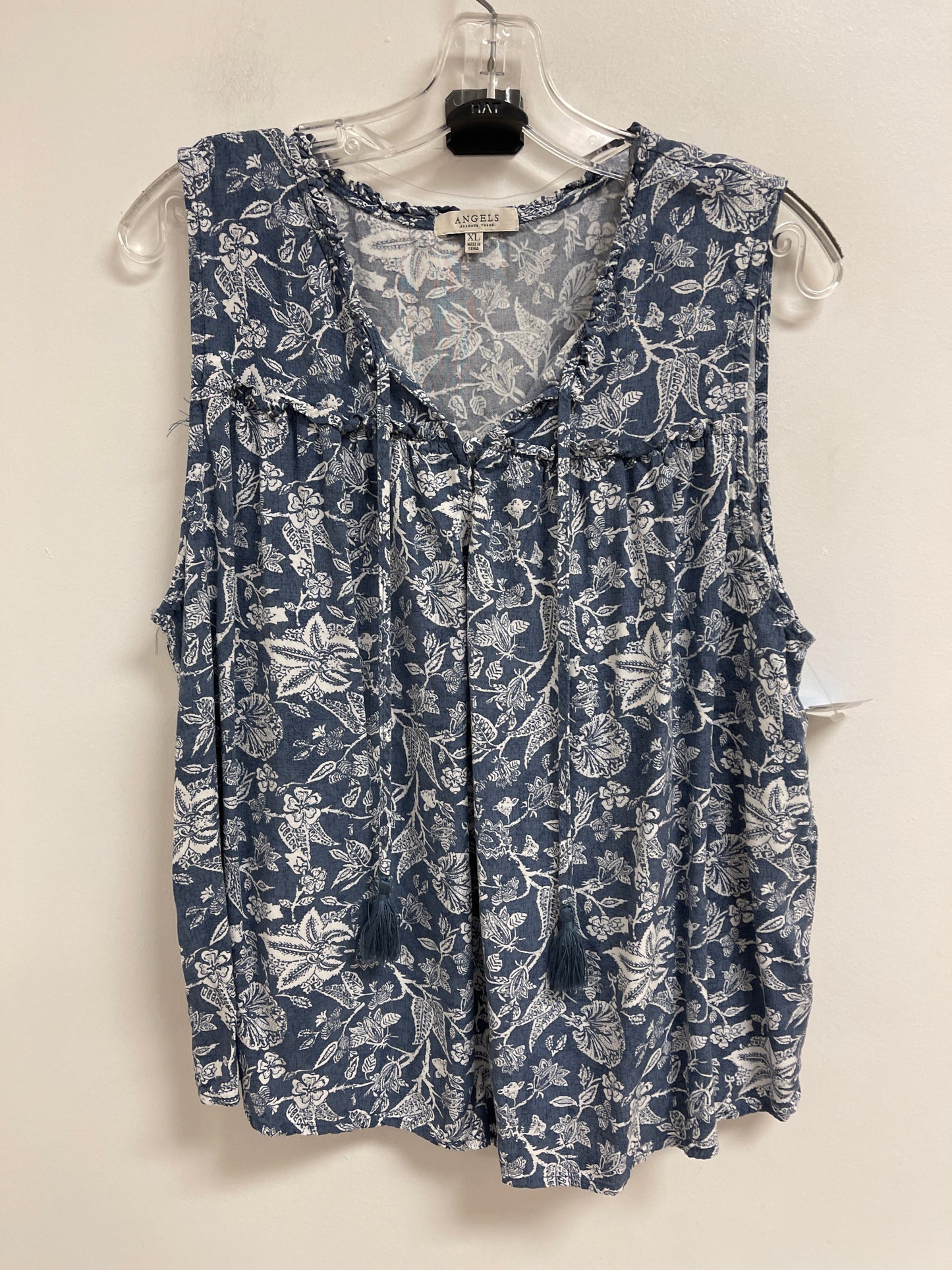 Top Sleeveless By Angels In Blue & White, Size: Xl