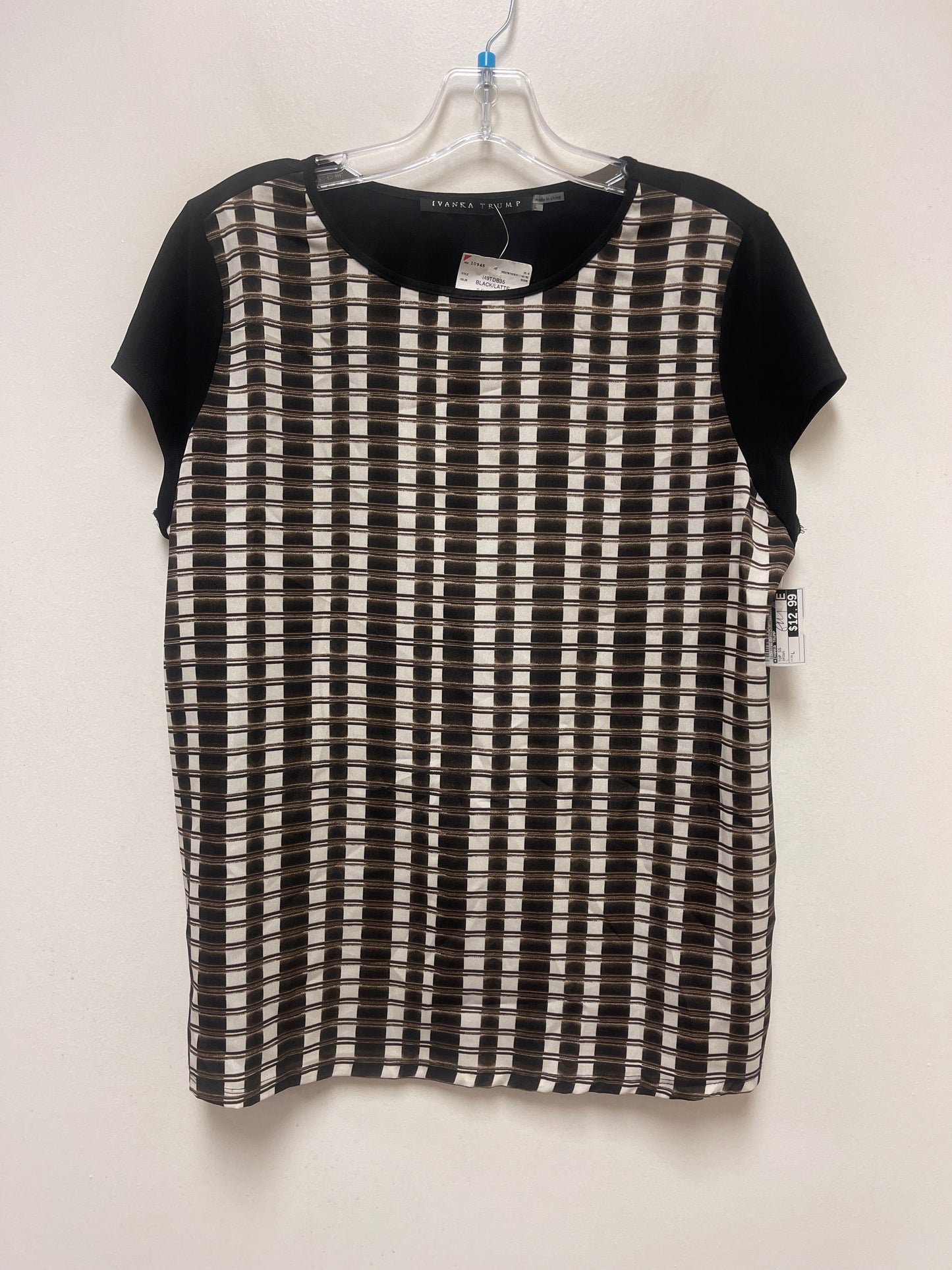 Top Short Sleeve By Ivanka Trump  Size: L