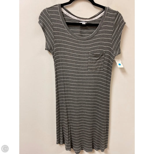 Top Short Sleeve By Nicole Miller In Grey, Size: S