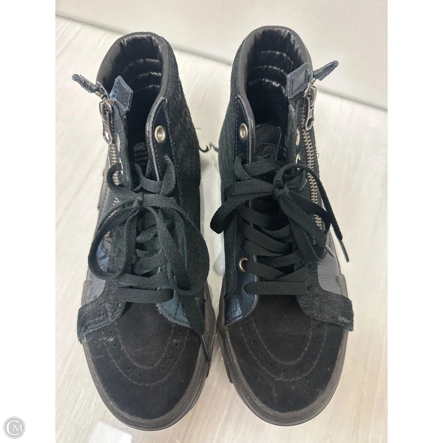 Shoes Sneakers By Vans In Black, Size: 6.5