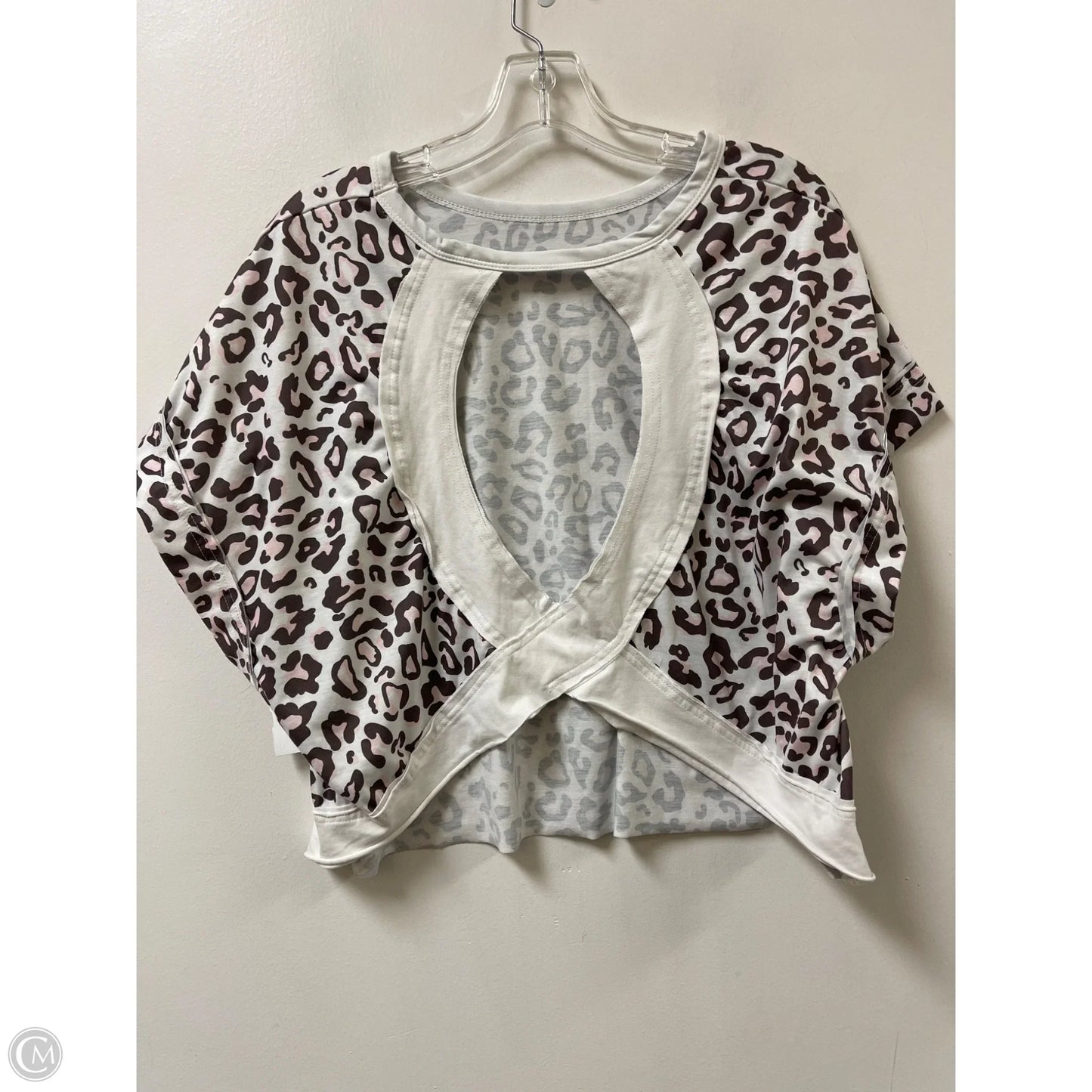 Athletic Top Short Sleeve By Shein In Animal Print, Size: S
