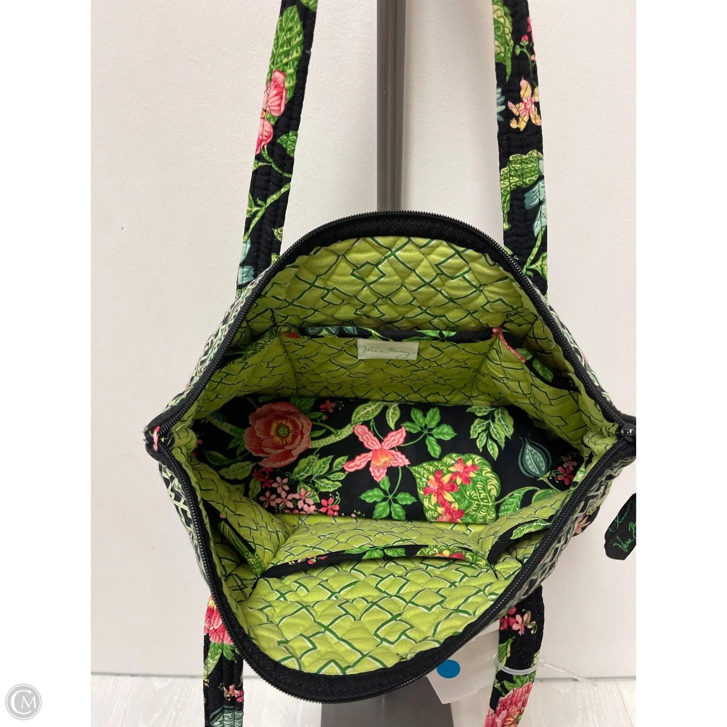 Handbag By Vera Bradley, Size: Medium
